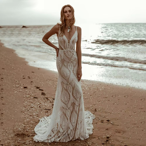 Sexy Lace V Neck Beach Mermaid Wedding Dress Spaghetti Straps Backless