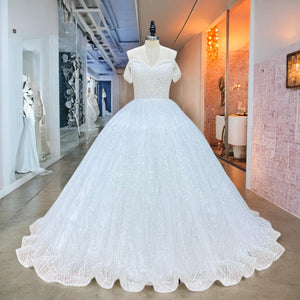 Sweetheart Neck Lace Up Back Pearls Sparkly Ball Gown Wedding Dress