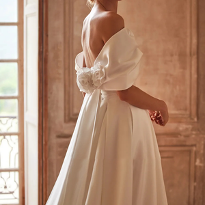 Gorgeous Newest Satin Wedding Dress with Slit Skirt and Hand-Made Floral Accents