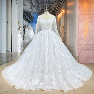 Elegant O-Neck Ball Gown Wedding Dress Long Sleeves Illusion Back Luxury Bridal Gown