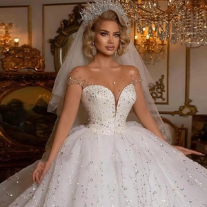 Glitter Short Sleeve Ball Gown Wedding Dress with Sequined Beading Backless Gelinlik