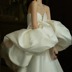 Off the Shoulder A-Line Satin Wedding Dress Backless Luxury Bridal Gown