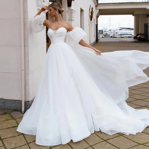 New Tulle Wedding Dress with Detachable Sleeves Sweetheart Neck Bridal Gown