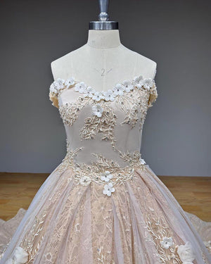 3D Flowers Tulle Ball Gown Wedding Dress with Sweetheart Neck and Crystal Details