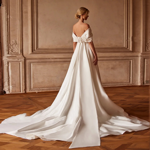 Gorgeous Newest Satin Wedding Dress with Slit Skirt and Hand-Made Floral Accents