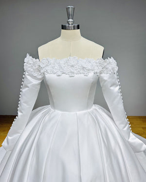 High Quality Satin Ball Gown Wedding Dress with 3D Flowers Off the Shoulder Design