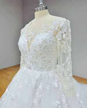 Gorgeous Long Sleeve Sequined Beaded Ball Gown Wedding Dress Luxury Bridal Gown