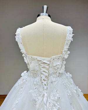 3D Flowers Ball Gown Wedding Dress Lace Up Back Sequined Beading Appliques