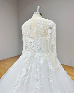 Gorgeous Long Sleeve Sequined Beaded Ball Gown Wedding Dress Luxury Bridal Gown