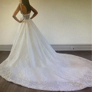 Mermaid Lace Wedding Dress Sleeveless Lace Appliques Beaded Shiny Bridal Gown with Detachable Train