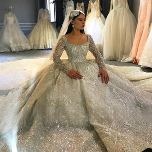 Customized Dubai Princess Luxury Beaded Long Sleeve Wedding Dress