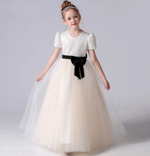 Sparkly Lace Tulle Flower Girl Dress – Junior Bridesmaid Gown with Floral Details