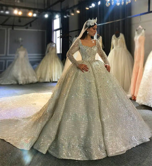 Customized Dubai Princess Luxury Beaded Long Sleeve Wedding Dress