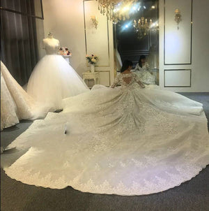 Luxury Dubai Ball Gown Wedding Dress Vintage Inspired Bridal Gown