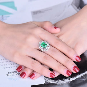 Luxury 18K White Gold Emerald & Diamond Ring for Women