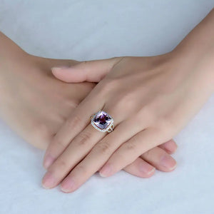 Amethyst Cushion Ring 12x12mm in 14Kt Gold with Diamonds