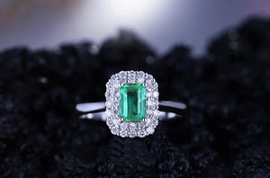 Pure 14kt White Gold 0.71ct Colombian Emerald Diamond Engagement Ring