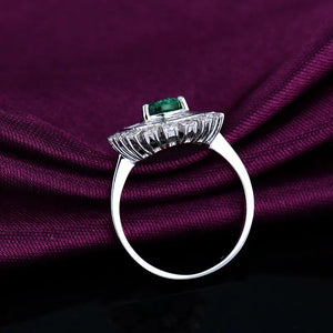 Pear Emerald Ring 5x7mm 18K White Gold with Diamonds for Women