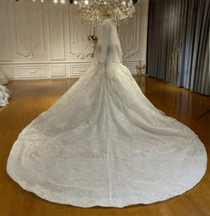 Luxury Lace Wedding Dress for Mariage with Elegant Long Cape