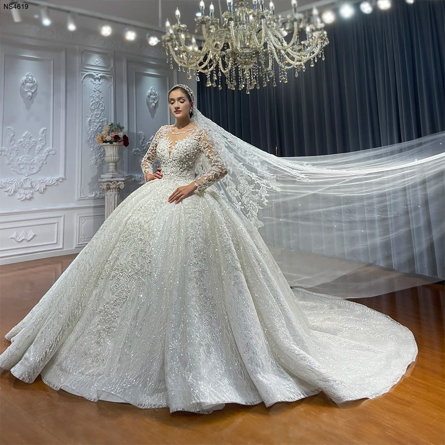 Luxury Long Sleeve Ball Gown Wedding Dress with Elegant Design