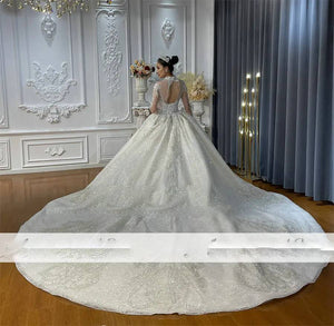 Customized Luxury Lace Wedding Dress for Mariage with Elegant Long Cape