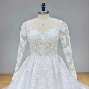 New Arrival O-Neck Long Sleeve Pearl Button Back Ball Gown Wedding Dress