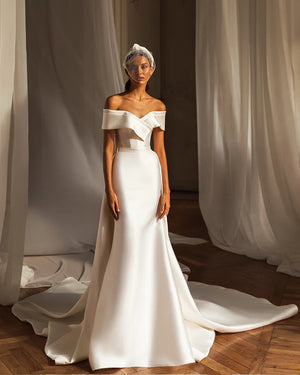 Sweetheart Off-The-Shoulder Satin Mermaid Wedding Dress with Detachable Train