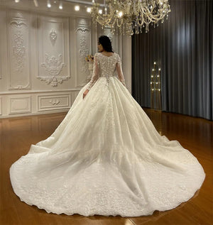 Elegant Lace Ball Gown Wedding Dress with Long Sleeves for Brides