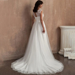 Customized A-Line Wedding Dress with Sheer Lace Appliqué Tulle Bridal Gowna