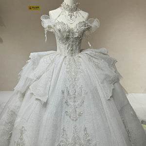 Luxury Lace Ball Gown Halter Wedding Dress Customized Embroidery GT003