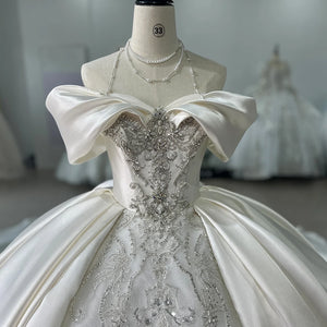 Luxury Customized Wedding Dress with Train Ball Gown Princess Bridal Gown