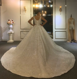 Hot Sale Sleeveless Ball Gown Wedding Dress with Lace Beading and Straps