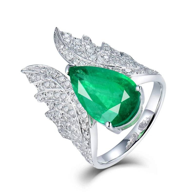 Angel Wings 18Kt White Gold Emerald & Diamond Ring for Women