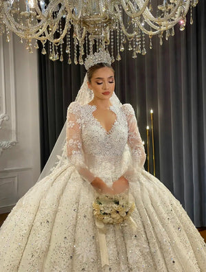 Customized Luxury Dubai A-Line Wedding Dress with Elegant Detailing