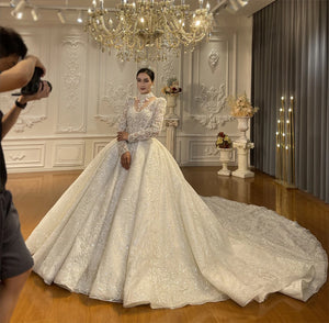 Customized Luxury Beading Wedding Bridal Dresses With Removable Neckline