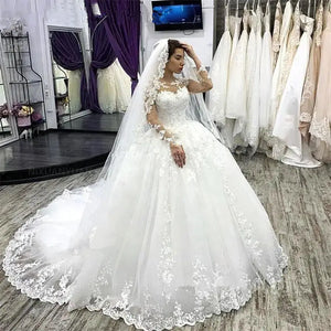 Customized Elegant Long Sleeve Plus Size Wedding Dress with Lace Appliques