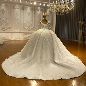 Customized Straps Ball Gown Wedding Dress with Elegant New Design