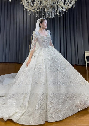 Customized Sweetheart Neckline Long Sleeves Luxury Wedding Dress