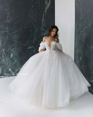 3D Flower Wedding Dress with Detachable Sleeves Sweetheart Bridal Dress Open Back Appliqued