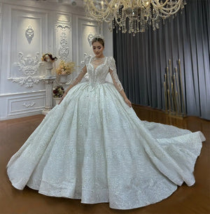 Luxury Lace Wedding Dress for Mariage with Elegant Long Cape