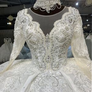 Customized Lace Ball Gown Wedding Dress with Beading and O-Neck MN136