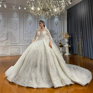 Luxury Long Sleeve Ball Gown Wedding Dress with Elegant Design