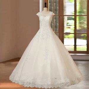 Customized Elegant A-Line Wedding Dress for Women with Lace and Beaded Detailing