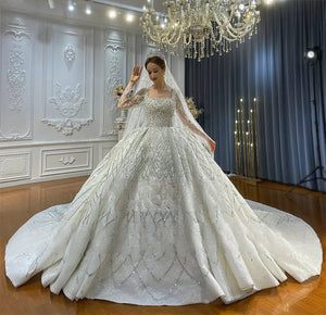 Customized Heavy Beading Luxury Ball Gown Wedding Dress