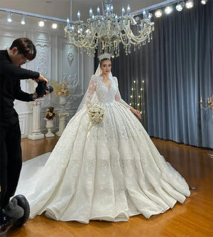 Customized Luxury Dubai A-Line Wedding Dress with Elegant Detailing