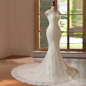 Customized Hand Beaded Mermaid Wedding Dress with Appliqué Sleeveless Bridal Gown