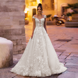 Elegant A-Line Wedding Dress Backless Beaded Lace Appliques Princess Wedding Gown